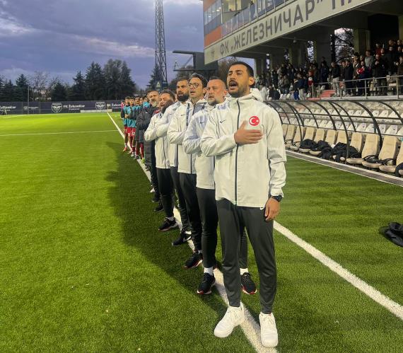 Orjinal boyutlar� i�in t�klay�n�z