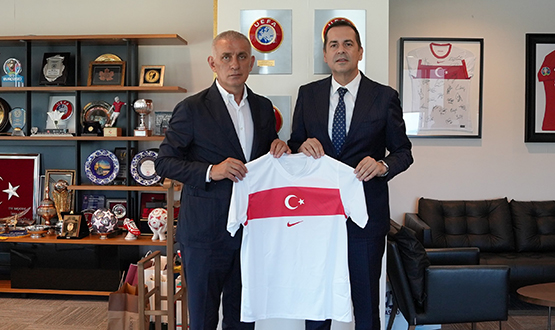Antalyaspor Kulb Bakan Perin, TFF Bakan Hacosmanolu'nu Ziyaret Etti