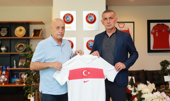 stanbulspor A.. Bakan Saraliolu, TFF Bakan Hacosmanolu'nu Ziyaret Etti