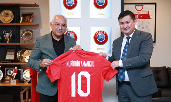 Kazakistan stanbul Bakonsolosu Amankul, TFF Bakan Bykeki'yi Ziyaret Etti