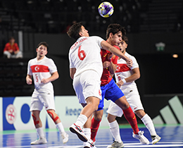 Futsal U19 Mill Takm, Avrupa ampiyonas lk Manda spanyaya 3-0 Yenildi