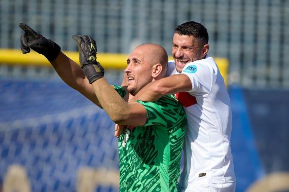 Orjinal boyutlar� i�in t�klay�n�z