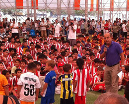 Antalyada futbol okullar enlii yapld