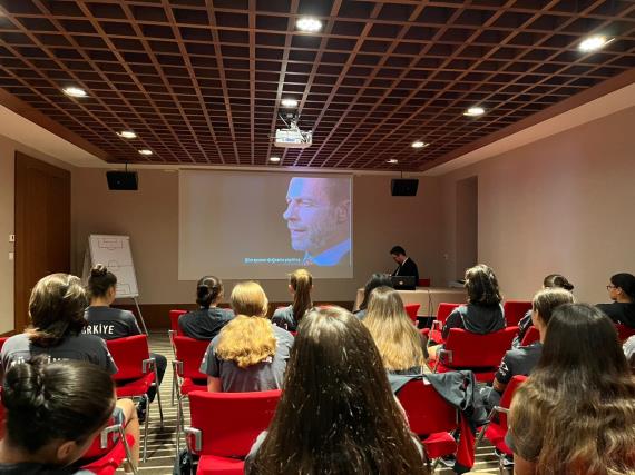 Orjinal boyutlar iin tklaynz