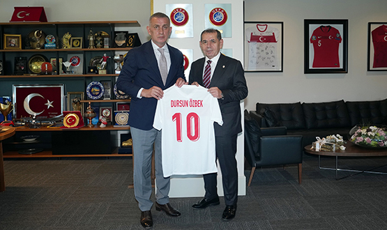 Dursun �zbek'ten, TFF Ba�kan� Hac�osmano�lu'na Ziyaret