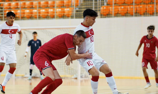 Futsal U19 Mill Takm, Moldova'y 3-2 Yendi