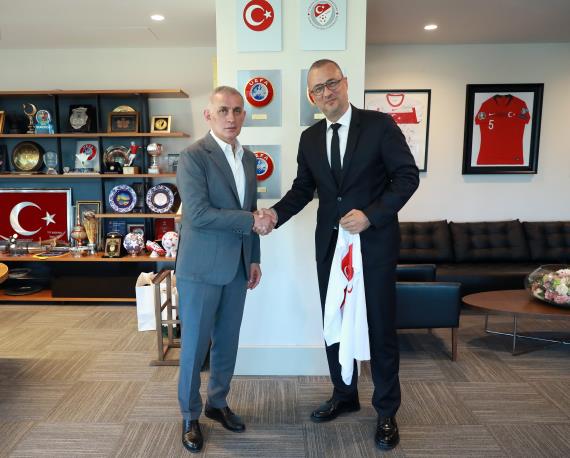 Orjinal boyutlar iin tklaynz