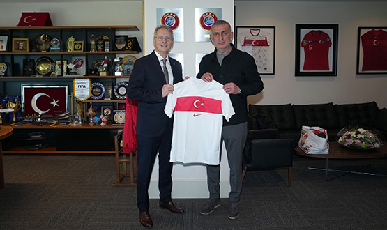TETS�AD'dan TFF Ba�kan� Hac�osmano�lu'na Ziyaret