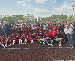 U16 Trkiye ampiyonasnda ampiyon Kuadas Kkada Spor Oldu