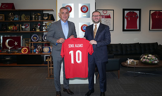 �enol Kazanc�'dan, TFF Ba�kan� Hac�osmano�lu'na Ziyaret