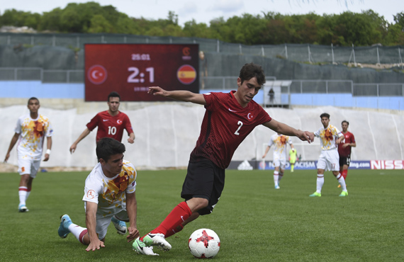 U17s lose to Spain: 3-2