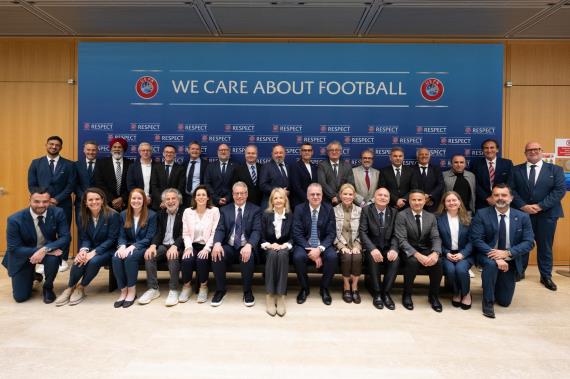 Orjinal boyutlar� i�in t�klay�n�z