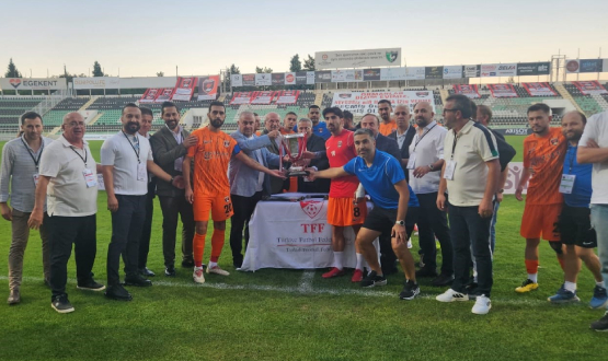 Denizli dman Yurdu Greller Spor Kulb ampiyonluk Kupasn Ald