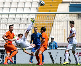 U17 Milli Takm, Hollandaya 3-2 yenildi (Video)