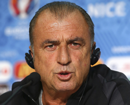 Fatih Terim basn toplants dzenledi