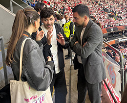 Engelli Futbolcular, UEFA Avrupa Ligi Final Heyecan�na Ortak Oldu