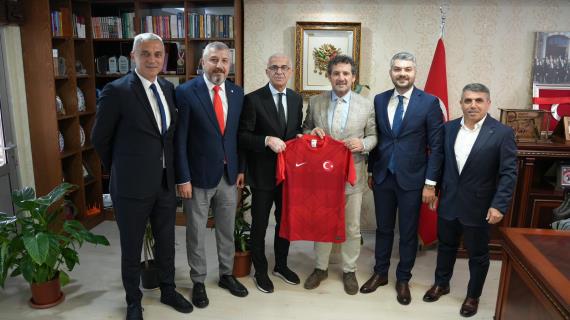 Orjinal boyutlar iin tklaynz