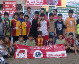Fatih Mahallesi Sokak Futbolu Turnuvas balyor
