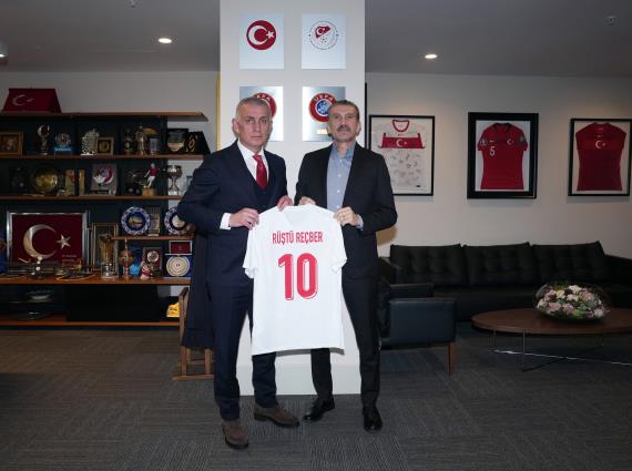 Orjinal boyutlar� i�in t�klay�n�z