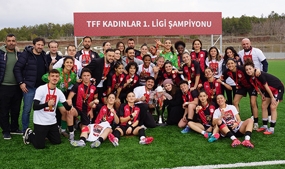 TFF Kad�nlar 1. Ligi'nde �ampiyon Bak�rk�y Kad�n Futbol Spor Kul�b� Oldu
