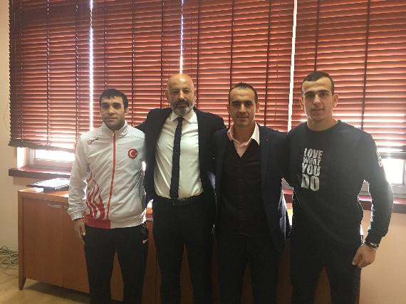 Orjinal boyutlar iin tklaynz