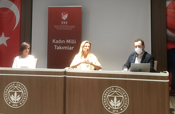 Kragas ve resin panele katldlar