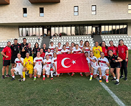 U15 K�z Mill� Tak�m�m�z, Karada�� 2-0 Ma�lup Etti