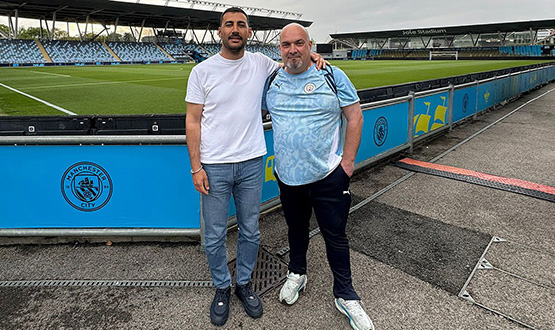 Sel�uk Erdo�an, Manchester City Akademisi'ni Ziyaret Etti