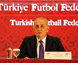 Bakan Hacosmanolu: "Temiz Trk Futbolu in Herkes Kendi nn Temizlemeli"