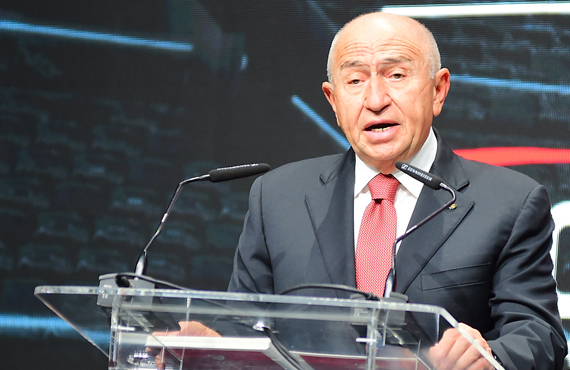 Özdemir, Uluslararas Futbol Ekonomi Forumu'nda konutu