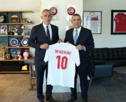 mit Hseyin Gneyden TFF Bakan Hacosmanoluna Ziyaret