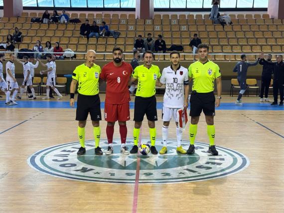 Orjinal boyutlar� i�in t�klay�n�z