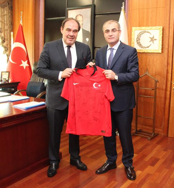 Orjinal boyutlar iin tklaynz