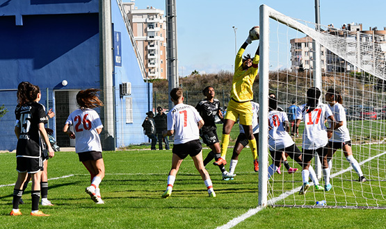 Turkcell Kadn Futbol Sper Ligi'nde lk Devre Sona Erdi