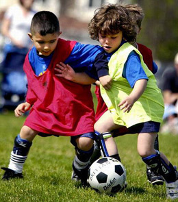 zmir Futbol Oynuyor HiF Organizasyonlar balyor