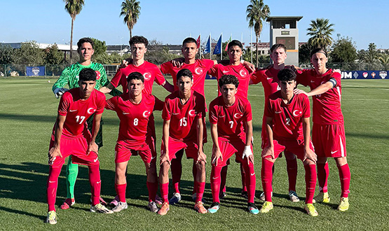 U16 Mill� Tak�m�'n�n Haz�rl�k Turnuvas� Aday Kadrosu A��kland�