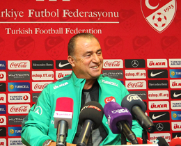 Fatih Terim basn toplants dzenledi