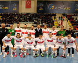 Futsal Milli Takm, Ukraynaya 4-2 yenildi
