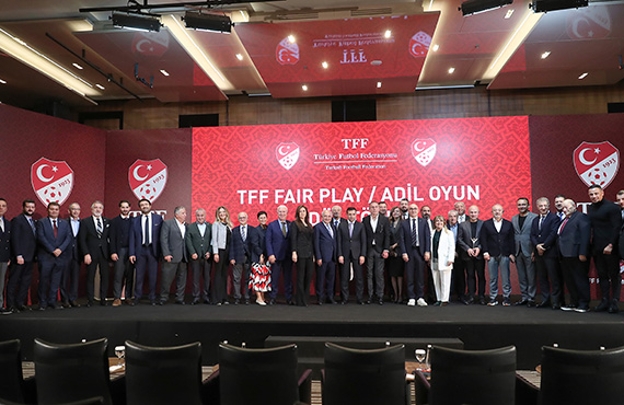 Sezonun ilk Fair Play/Adil Oyun dlleri trenle sahiplerini buldu