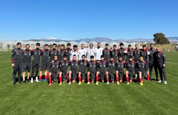 Orjinal boyutlar� i�in t�klay�n�z