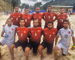 Beach Soccer National Team beat Lithuania: 7-4