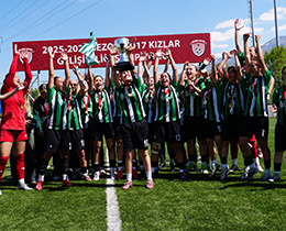 U17 K�zlar Geli�im Ligi�nde �ampiyon Dudullu Oldu