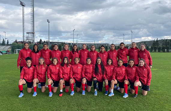 U19 Kadn Milli Takm'nn hazrlk kamp aday kadrosu akland