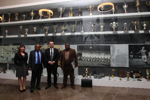 Orjinal boyutlar iin tklaynz