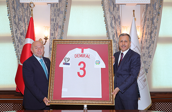 Nihat zdemir'den stanbul Valisi Ali Yerlikaya'ya ziyaret