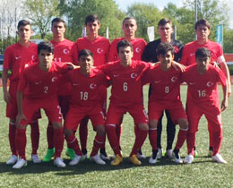 U14 Milli Takm, ek Cumhuriyetini 2-0 yendi