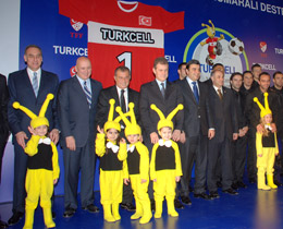 TFF ile Turkcell arasndaki ana sponsorluk szlemesi 2012 sonuna kadar uzatld