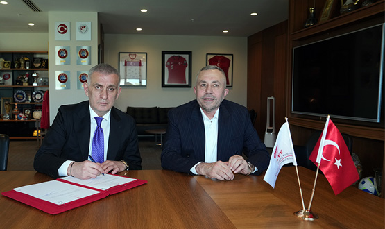 Mill� Tak�mlar�m�z�n Yeni Tedarik Sponsoru Sar�yer Kola Oldu