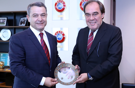 Eskiehirspor Bakanndan TFF'ye ziyaret