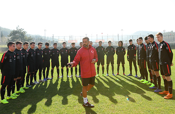 U16 A ve B Milli Takm teknik direktrleri aklamalarda bulundu